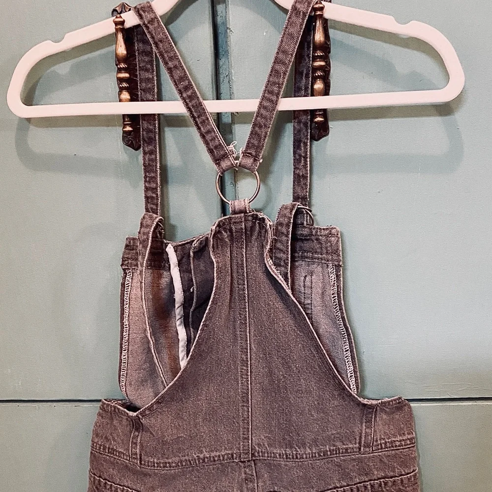 Gray cactus 🌵 overalls with front pocket panels; hidden buttons are intact. - Picture 6 of 16